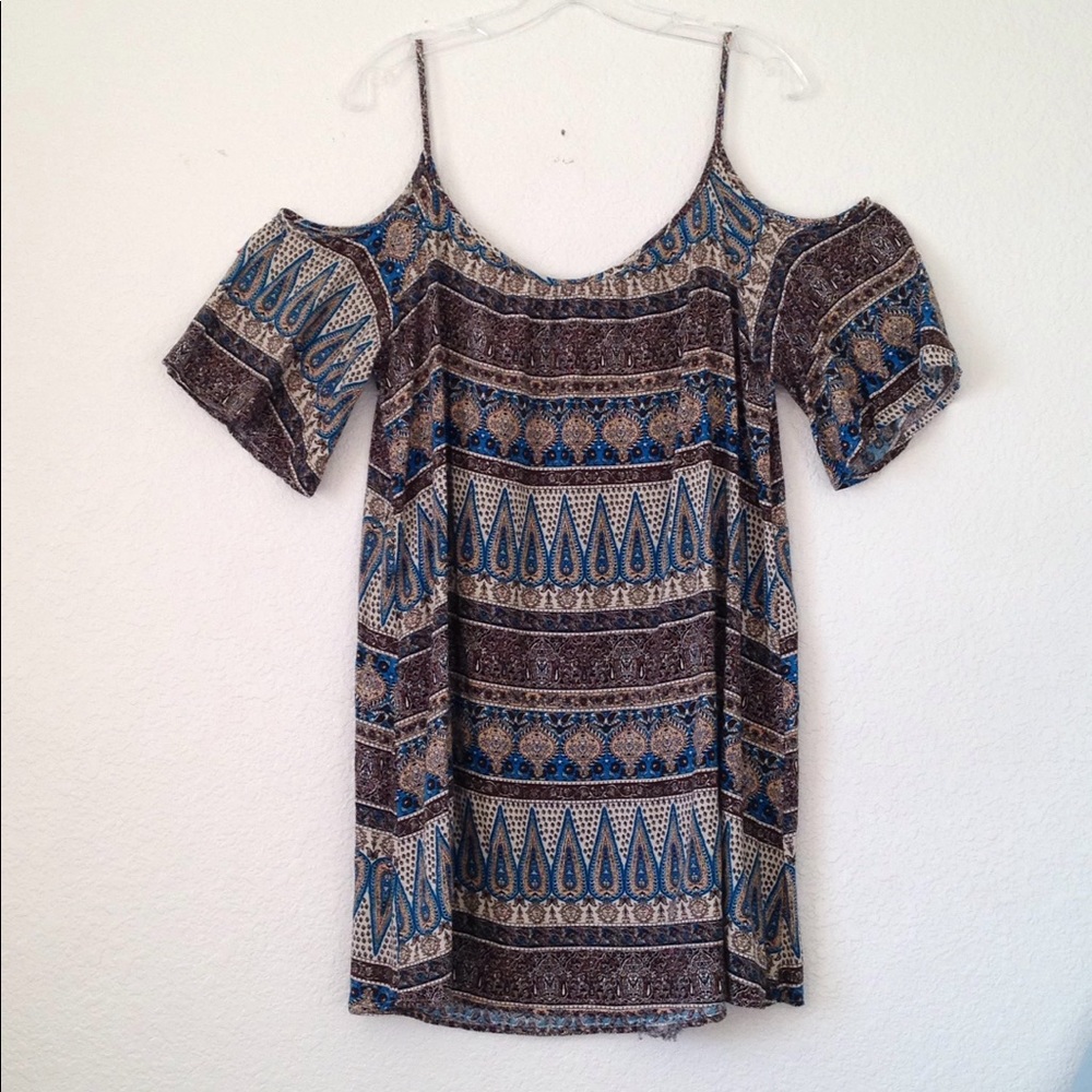 FINAL MARKDOWN Ladies' Wilde SS Cold Shoulders Top xl